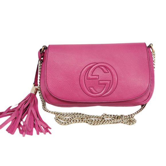 Gucci Handbags - Auth Gucci Soho on Chain Crossbody Bag